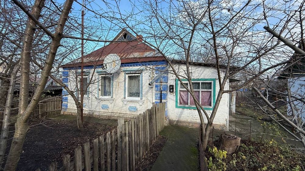 Продам будинок  селище  Чутове Полтавська обл