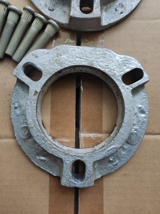 Проставки Chevrolet под задние опоры для клиренса