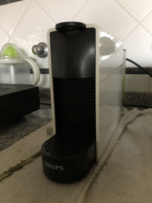 Máquina de café Nespresso para peças