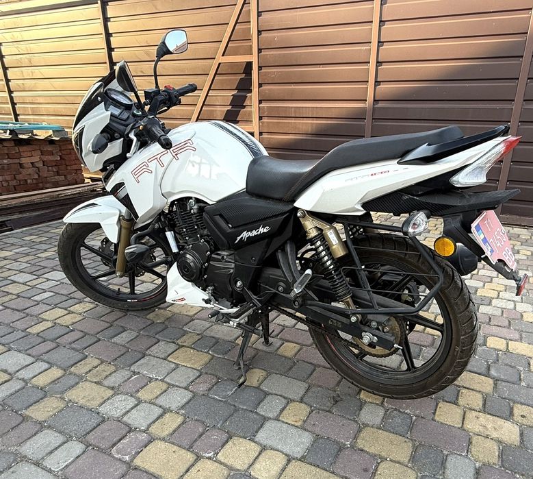 Продам мотоцикл TVS Apache RTR 180
