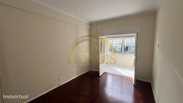 Apartamento T2 em Oeiras.