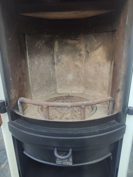 Kominek wolnostojący