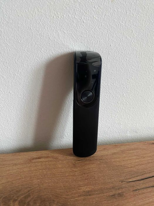 Termometr BEZDOTYKOWY na PODCZERWIEŃ medyczny DOKŁADNY poręczny dzieci