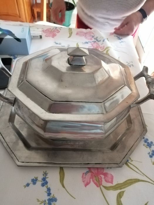 Terrina e tabuleiro