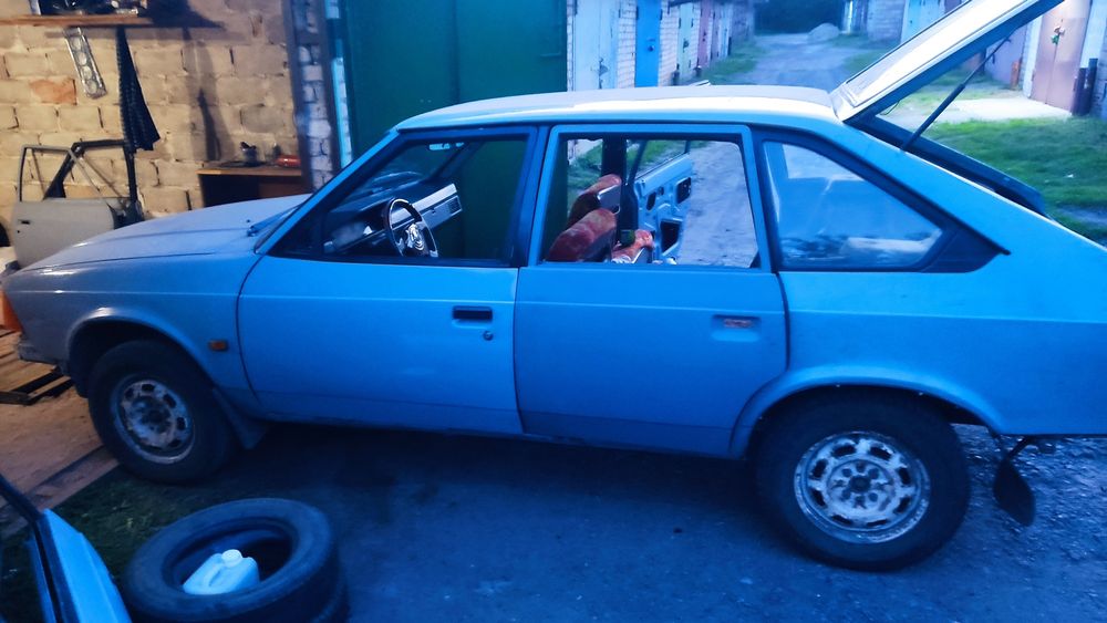Продам Москвич 2141