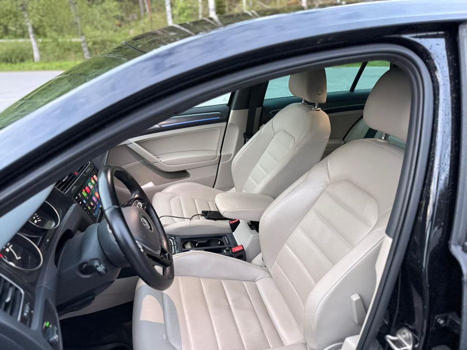 Volkswagen E-Golf 36квт, 55тис км рідного пробігу, не фарбований