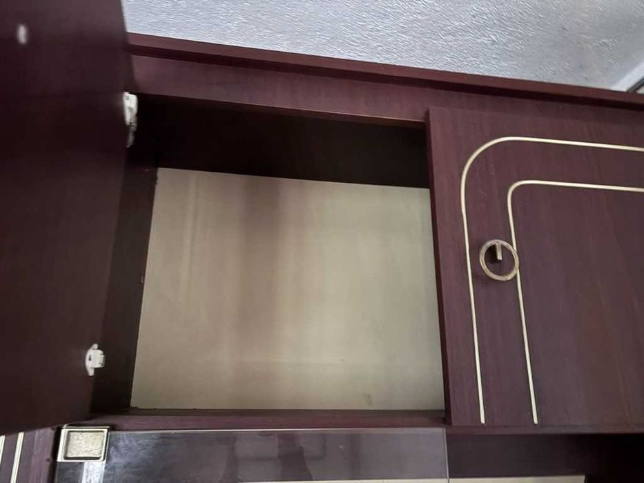 Móveis de arrumação de cozinha ou sala de estar 2m x 1m