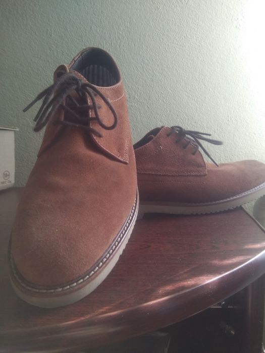 Чоловіче взуття замш