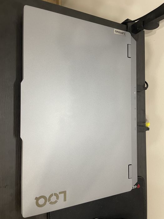 Laptop Lenovo LOQ 15ARP9