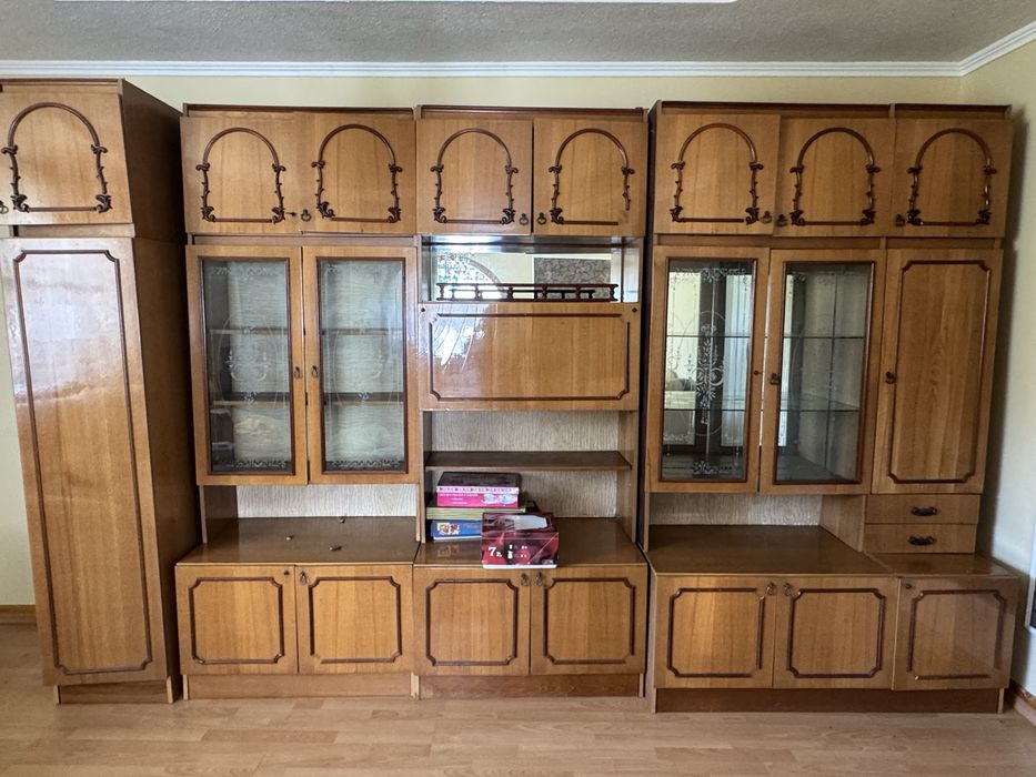 Стінка в гарному стані
