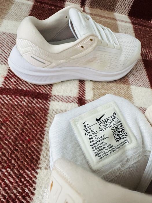(Оригінал) жіночі кросівки Nike Air Zoom Structure 24, розмір 39