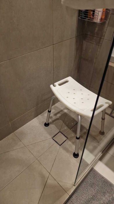 NOWE Krzesło Prysznicowe Pod Prysznic Taboret Stołek Do Wanny Mocne