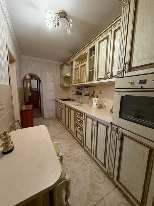 Продаж 1 кімнатної квартири, район "Бані" у м. Борислав!