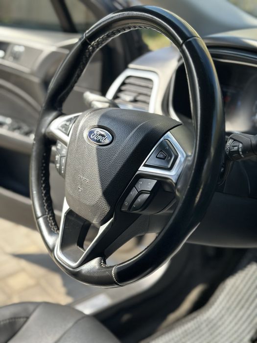 Ford Fusion Hybrid PHEV  Titanium