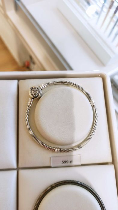 Bransoletka Damska Modułowa z O w Koronie 925 do Charmsy, Zawieszki