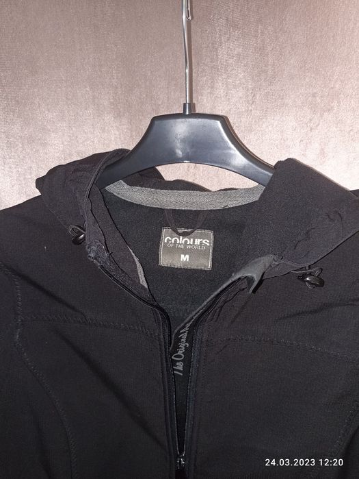 Czarna kurtka Softshell