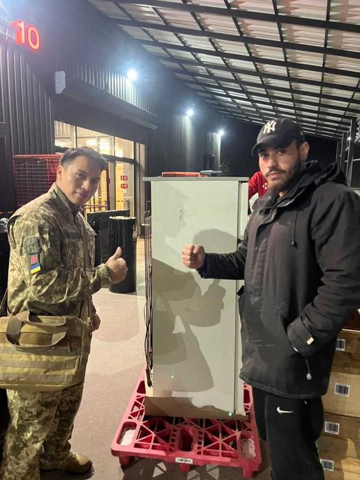 Ми гуманітарна організація, і нам потрібна ваша допомога.