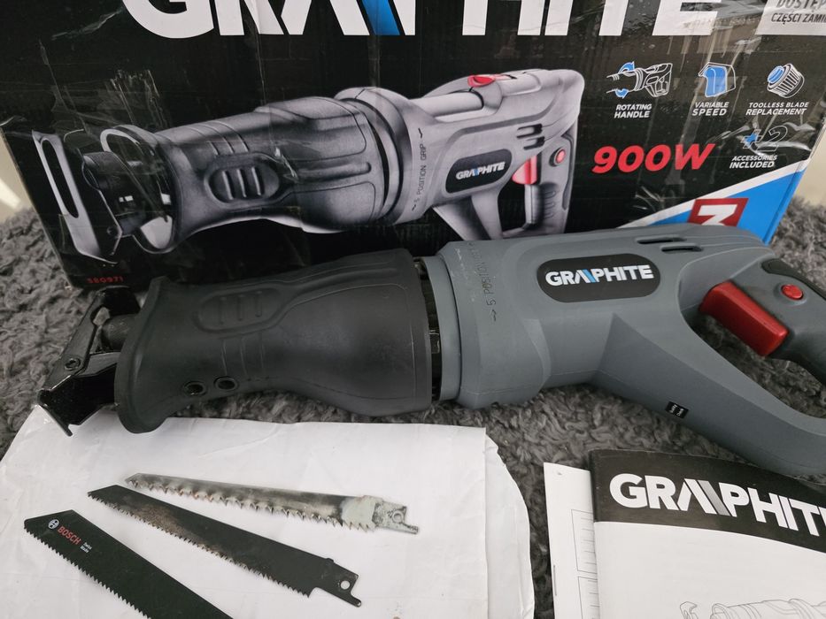Piła szablasta Graphite 900W