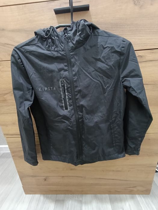 Курточка,ветровка Kipsta