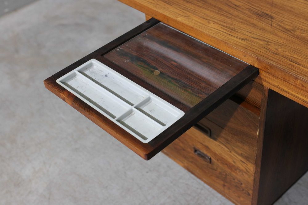 Secretária Nipu da década de 70 em pau santo | Mid Century Modern