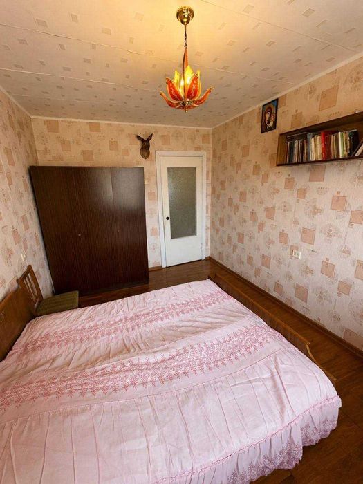 Продам просторную 3-к квартиру Крутогорный спуск Рогалева Центр