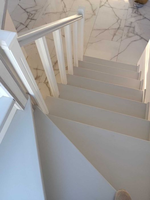 Сходи дерев'яні виготовлення монтаж зварювання каркасу