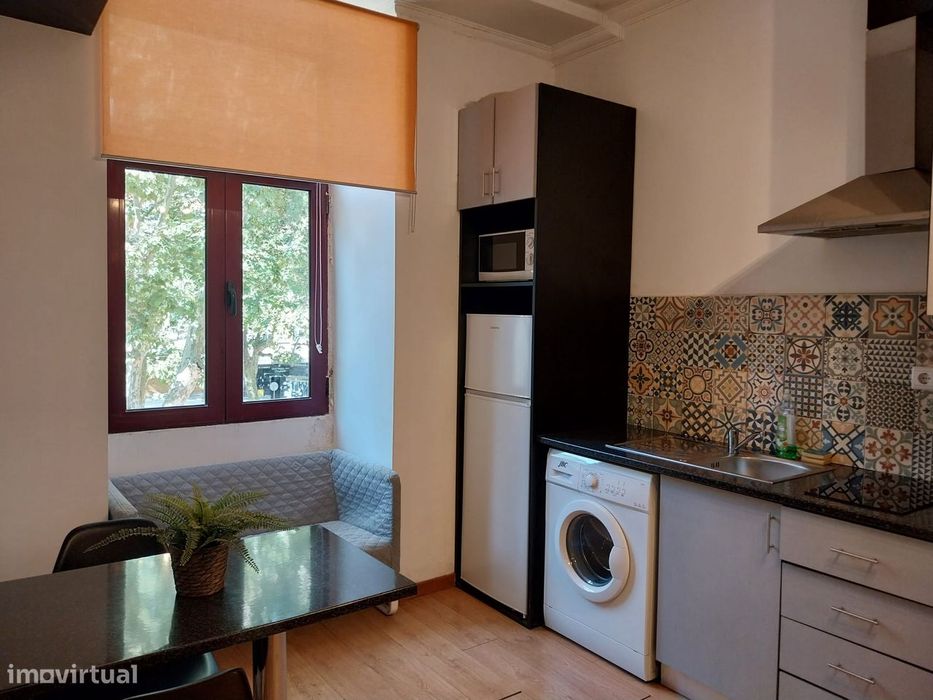 Apartamento T1, na Av Sá da Bandeira - Coimbra