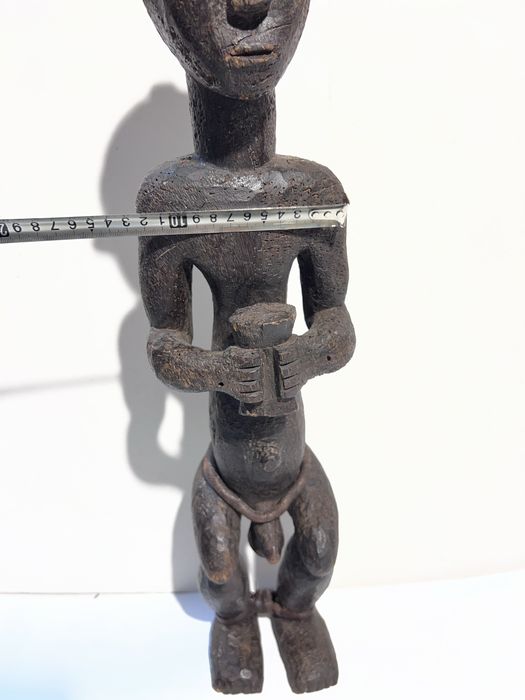 Estátua Tribal Africana em Madeira Sculptée / Escultura Antiga em Madeira ~60cm