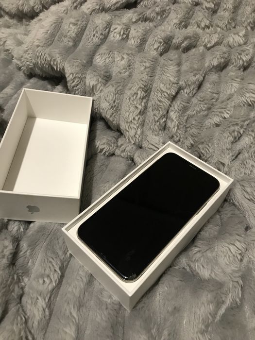 Iphone XS Silver 64 GB