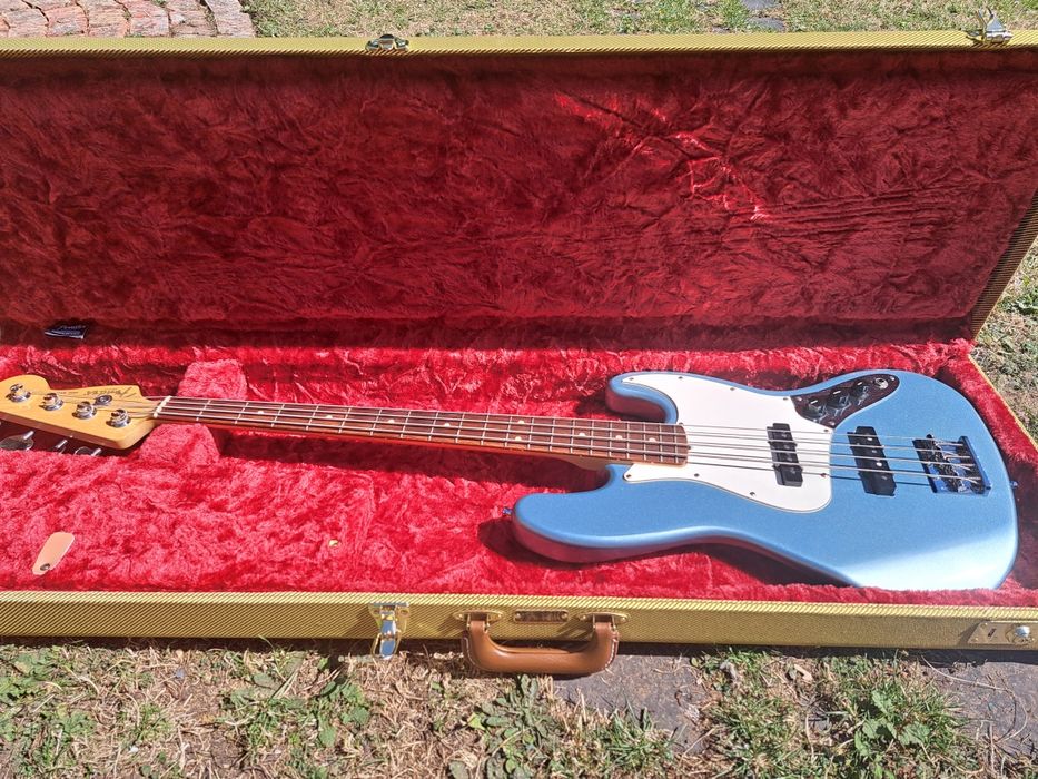 Gitara basowa Fender  Jazz.