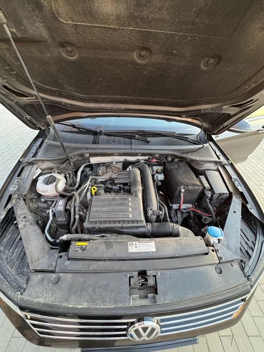 VW Passat b8 1.4 TSI 150 к.с. найбагатша комплектація
