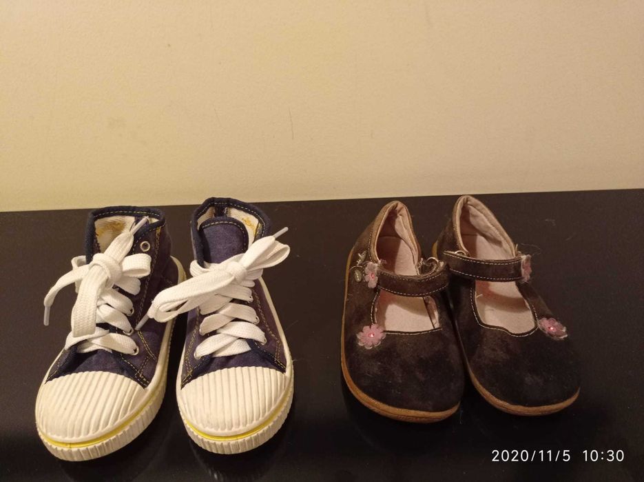 sapatilhas 24 / sapatos 25