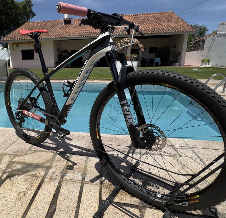 Bicicleta Canyon Exceed CF SL Carbono 29” M