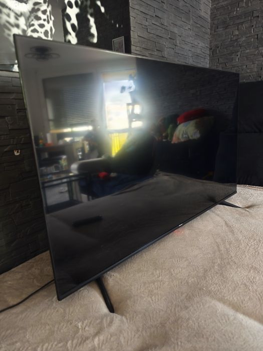 HiSense 58" LED 4K UHD WiFi VIDAA Bluetooth