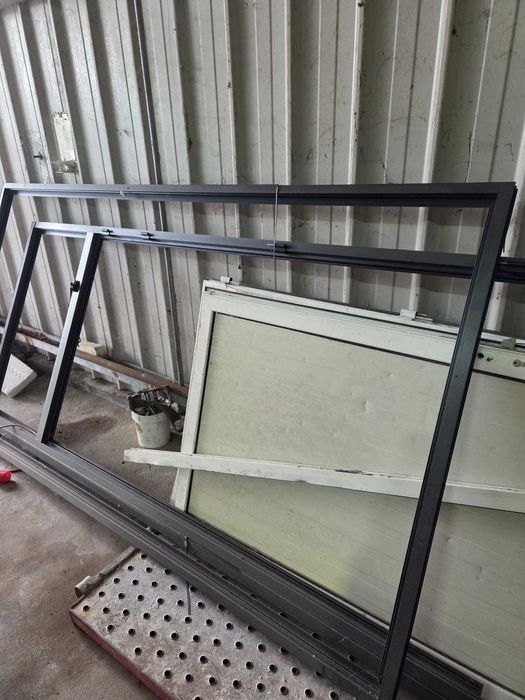 Várias Portas Vidro/Metal