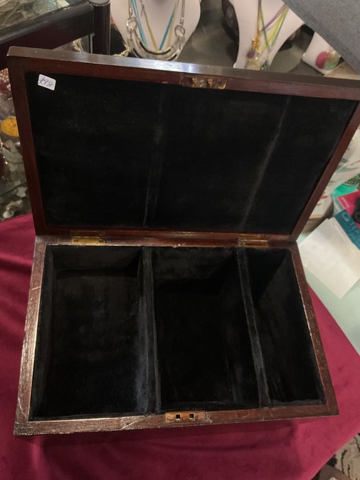 Caixa inglesa fundamental mahogany 31x20x20 cm forrada