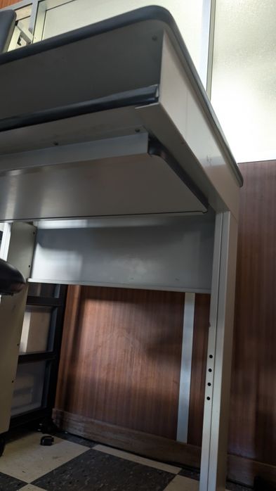 Mesa e/ou banco escritório