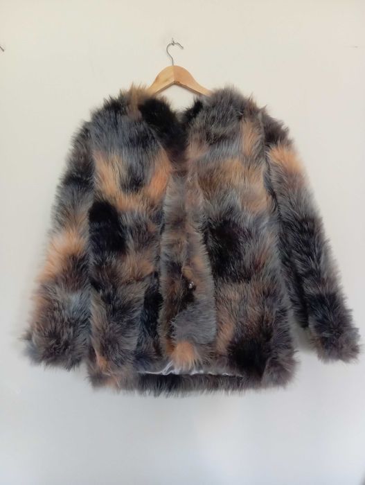 Casaco de pelo Vera&Lucy preto e laranja