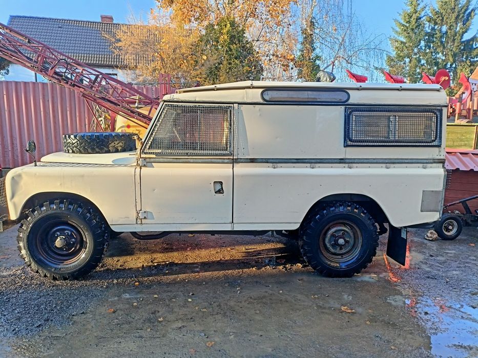 Land Rover Defender 2.6 benzyna mały przebieg 45 tyś.