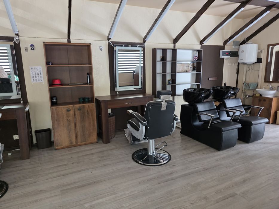 Барбершоп, у Херсоні ми працюємо.