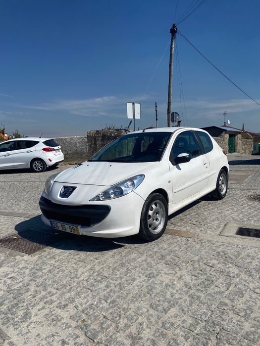 Peugoet 1.4 hdi comercial 2010