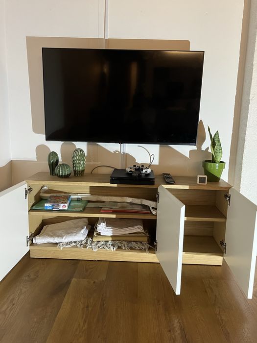 Móvel de TV  – Feito à Medida – Como Novo