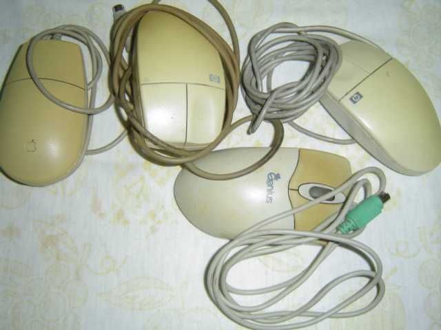 Old Computer Mice511439401680250880