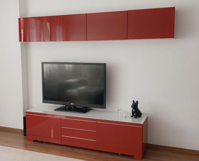 Movel tv e 4 modulos de arrumaçao .