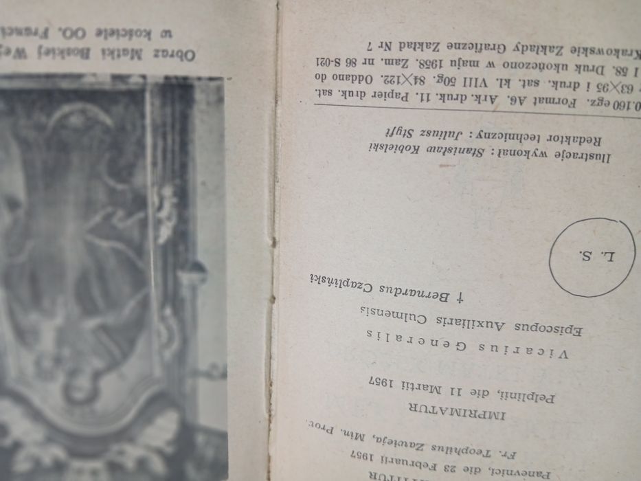 Modlitewniki różne od 52 roku stan bardzo dobry.