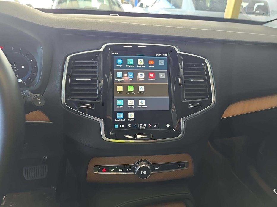 2025 Volvo XC90 Ultra Bright Theme 7 пассажиров