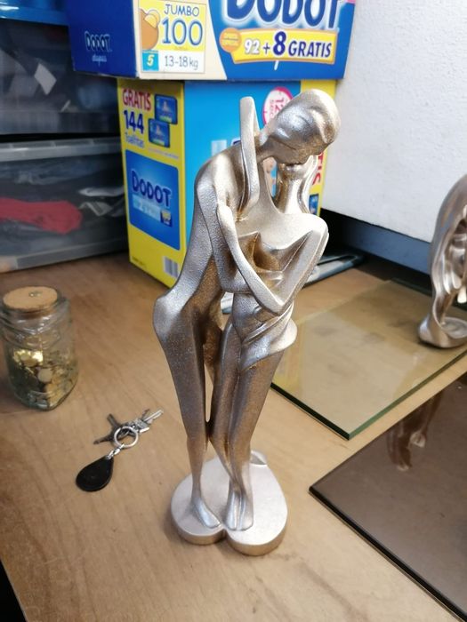 Decorative Statues64750632380418121