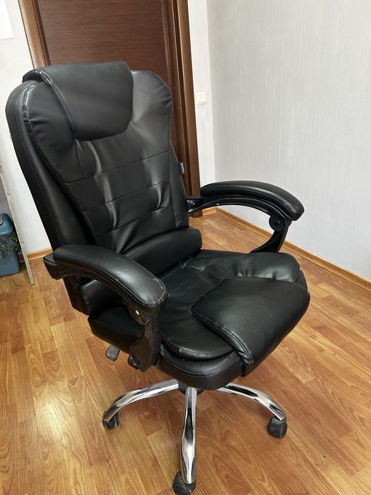 Продам офісне крісло