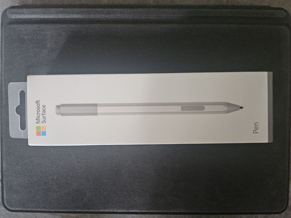 Tablet Microsoft Surface Go + rysik (1. generacji) wariant pamięci: 4 GB RAM / 64 GB eMMC .