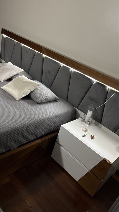 Mobilia de quarto moderna como nova
